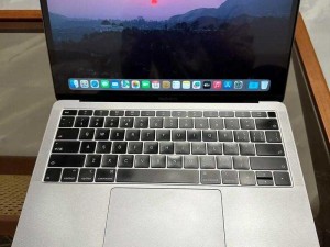 1819 岁 macbook 日本，时尚轻薄便于携带