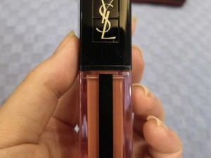 YSL 水光唇釉 610，让你拥有伪素颜的秘密武器